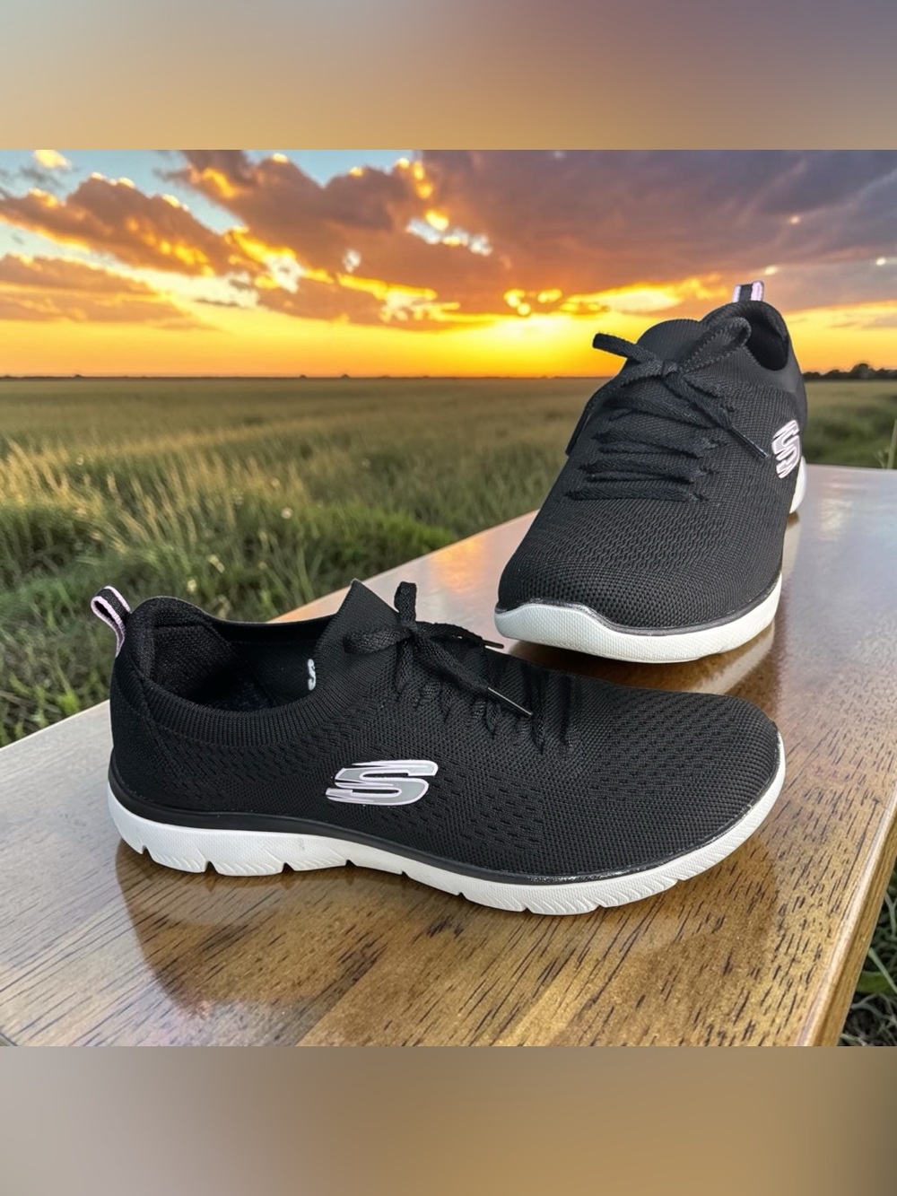 Skechers Summits True Ease Women 9.5 Black Sneakers Stretch Fit Upper Slip On